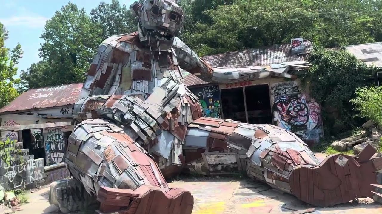 Big Rusty the troll by Thomas Dambo 