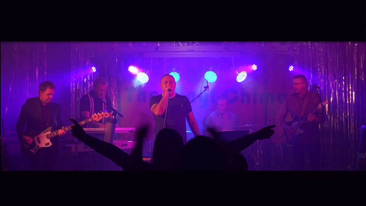 Vinyl Chimes - Two Tribes - Frankie Goes to Hollywood - Holly Johnson [1080p HD 30fps]