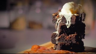 When your love for two things suddenly collide, it literally goes
boom--just like this bacon fudge brownie a la mode. get ready party in
mouth. wa...