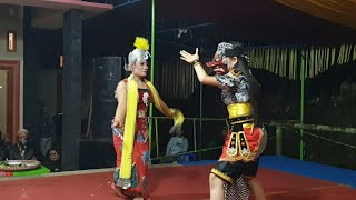 jangkrik genggong Guliiing, PagerTawon live semampir kalikajar