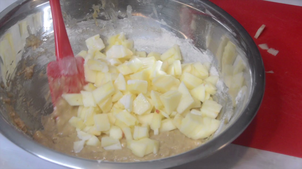 Apple Pie Crumble Muffins - Watch Chef Rob Bake Apple Pie Crumble Muffins!!