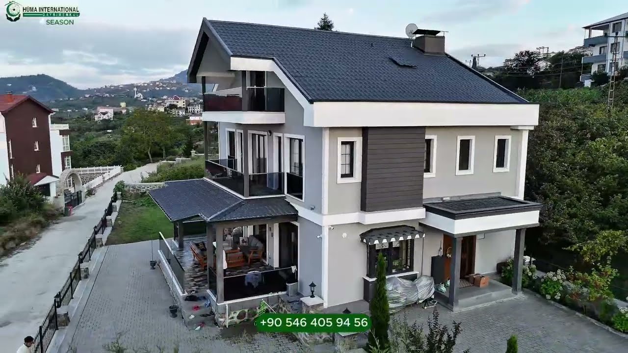 فيلا جميلة بإطلالة رائعة على البحر و الطبيعة موقع مميز في طرابزون