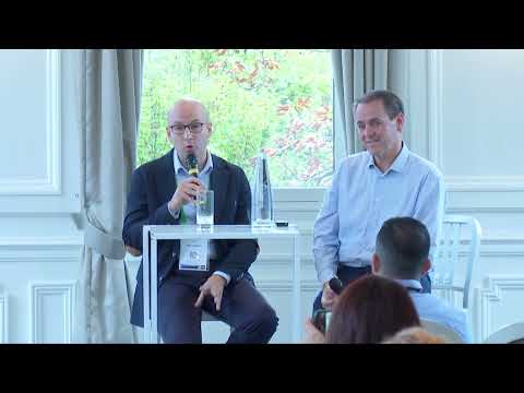 VINCI AIRPORT x EQUANCY -  Déployer un portail de services d’IA générative pour VINCI Airports - video from Equancy