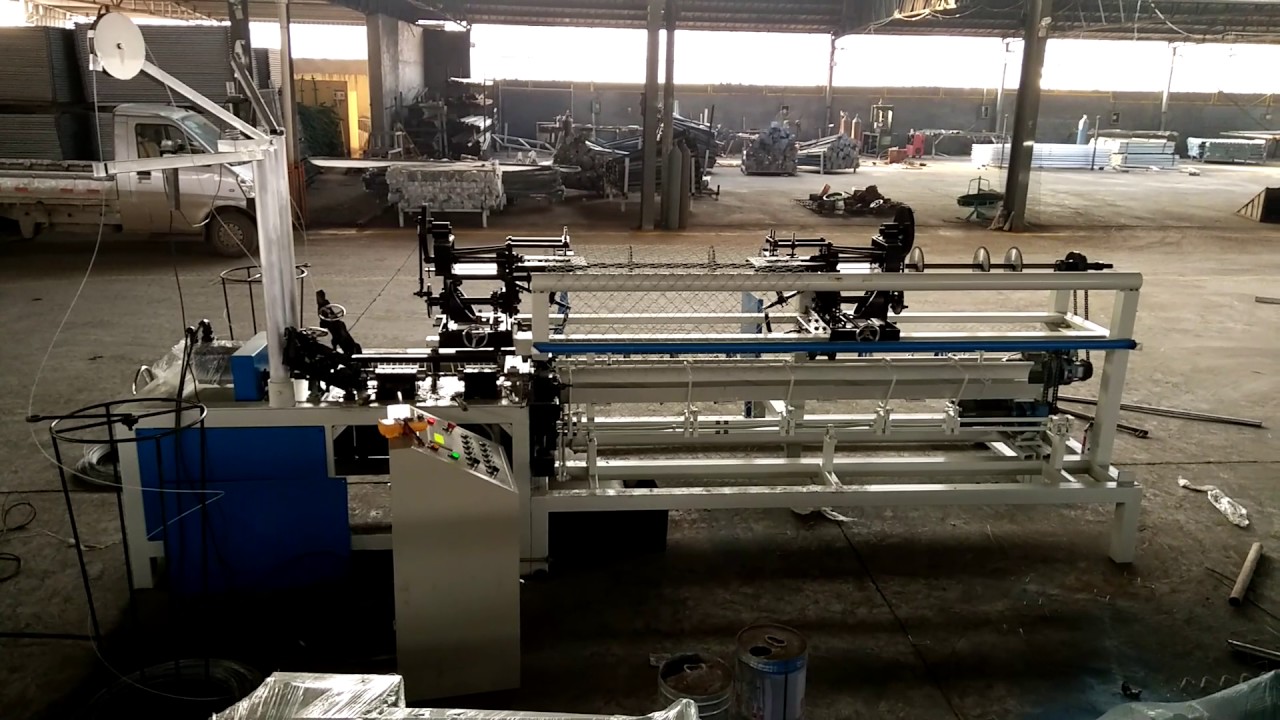 Full Automatic chain link fence machine - YouTube