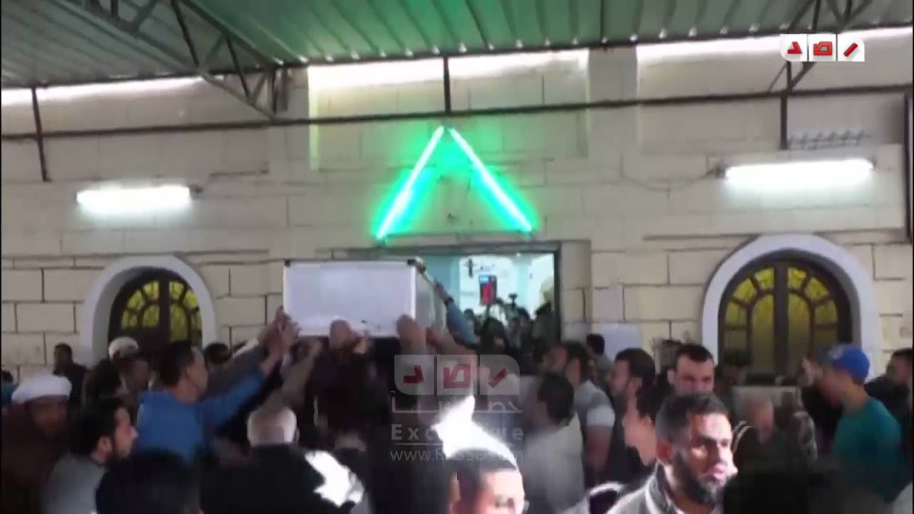 تشييع جنازة الشهيد محمود سمير بحلوان والهتاف :  الشعب فين التفويض أهو