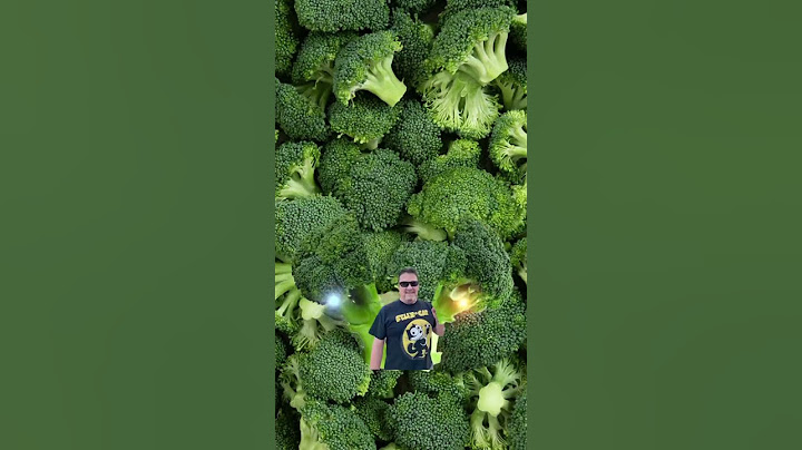 Eat your vegetables 🥦 #shorts #broccoli #viral #trending #felixthecat