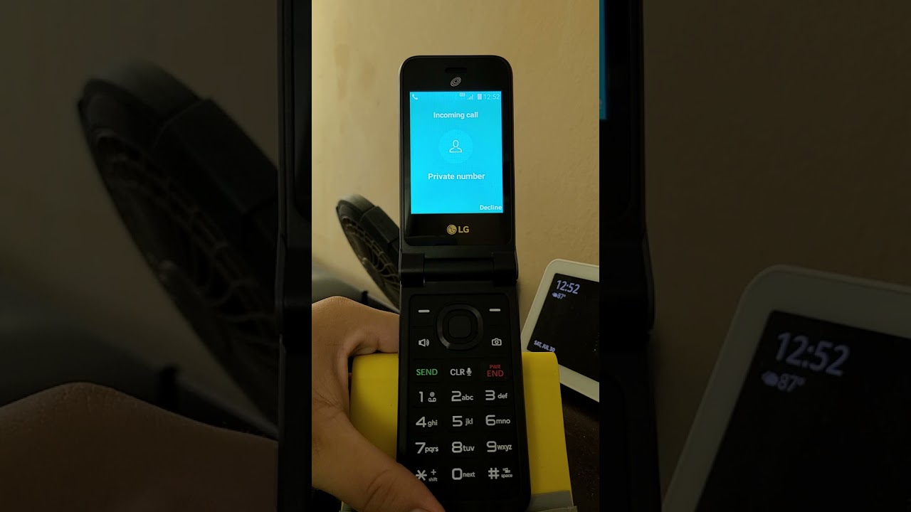 LG Classic Flip incoming call (No ID)