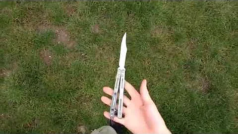 Balisong Lesson 1 Part 1: Balisong Basics (Basic opening)