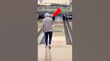 Deze oma kan echt ongelooflijk goed bowlen 🎳