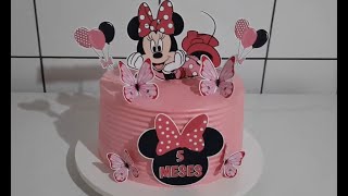 Decoração De Bolo Com Chantilly Tema Minnie Mouse