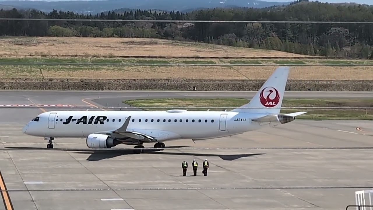 J-AIR 伊丹行き 2154便 エンブラエルE190STD（JA241J） 2026.05.02