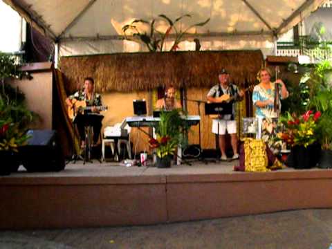 Noho Paipai ~ Rocking Chair Hula