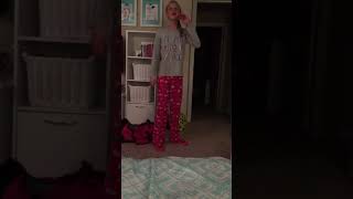 Girl sneezes 6 times in a row!!