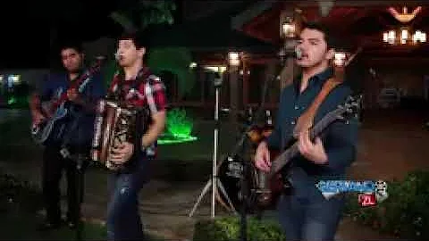 Los Nuevos Ilegales   El Doble R En Vivo 2015