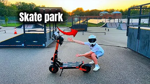 I took this INSANE 52mph Electric scooter to a skate park! (Topriding Zsnake z37)