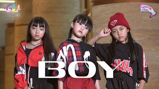 The dream girls (https://instagram.com/thedreamgirls.id/) are back on
spotlight and this is our submission for #boy_dancecovercontest , so
wish us lu...