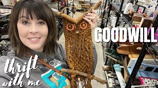 Last Minute CHRISTMAS SCORE | Goodwill Thrift With Me | Reselling