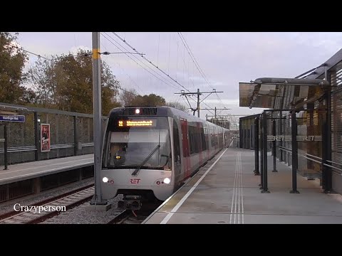 RET Metro A Vlaardingen West aankomst en instappen, Hoekse Lijn