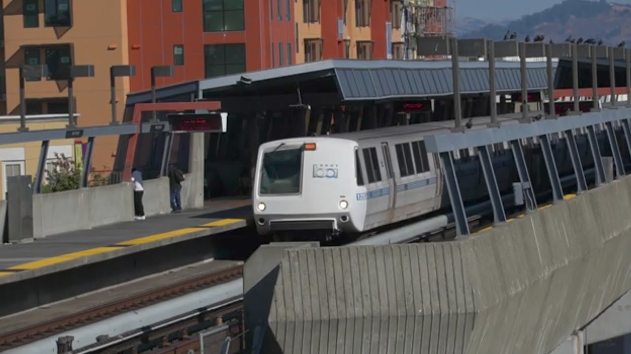 BART Trains at Fruitvale Station The Last Stand of BART Legacy Fleet