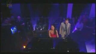 Alicia Keys - Never Can Say Goodbye (Jools 2003) .m2p