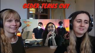 BEGGIN (KERONCONG)-NOVIA BACHMID ft. Fivein || Bikin Bule Pada Kagum