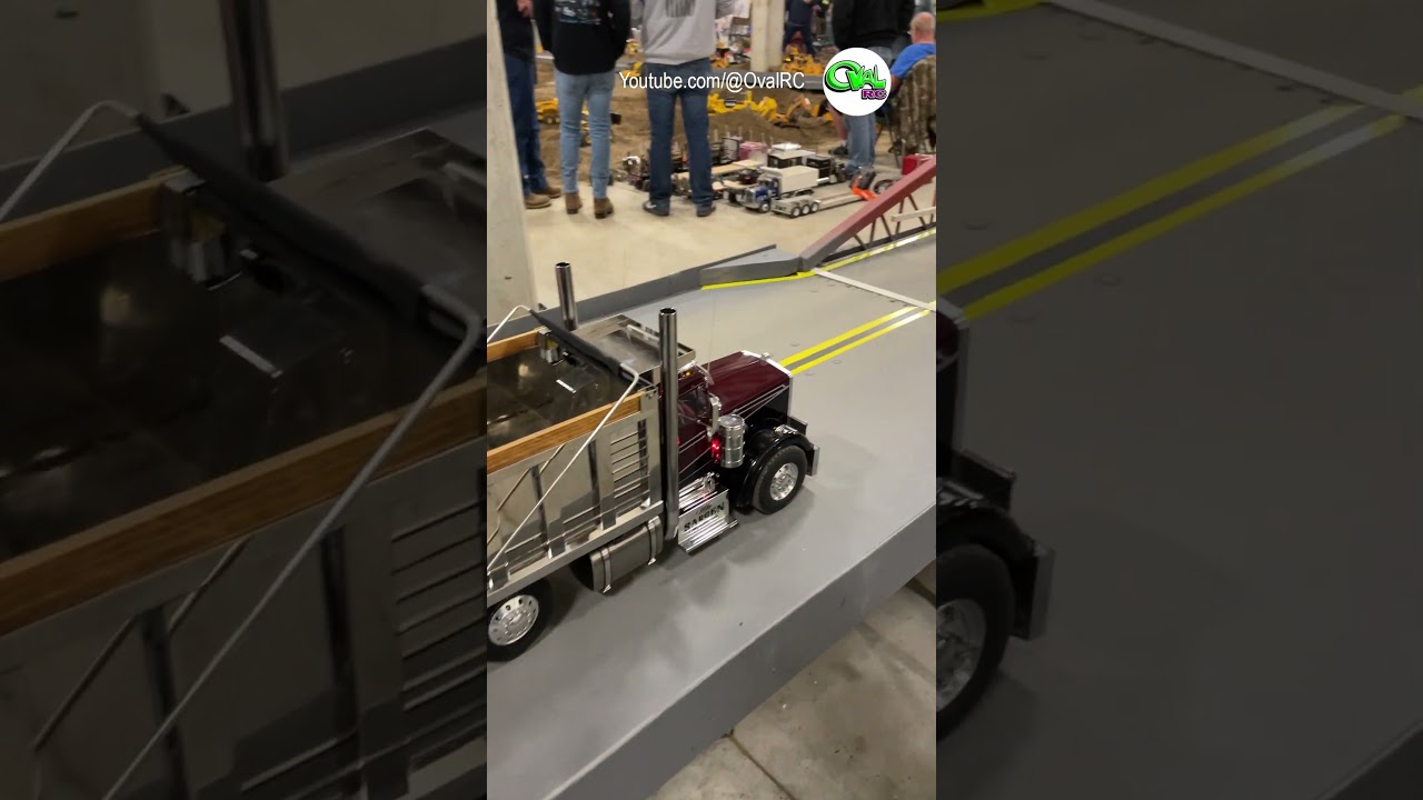 RC dump truck doesn't see a lot of dirt