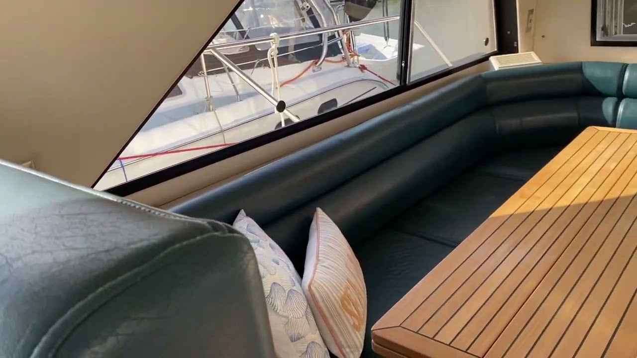 Bayliner 3788 Twin Mercruisers; Beautiful Condition! - Boatshed - Boat Ref