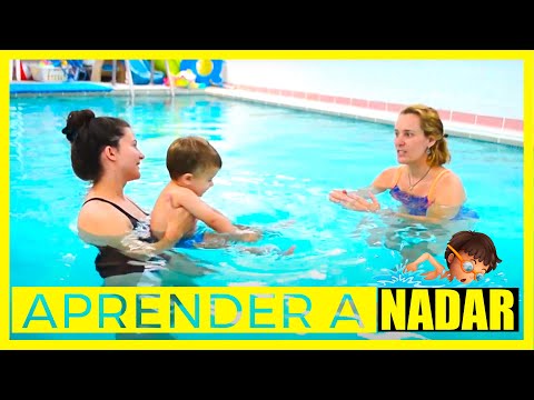 Video: Cómo Enseñar A Nadar A Un Niño