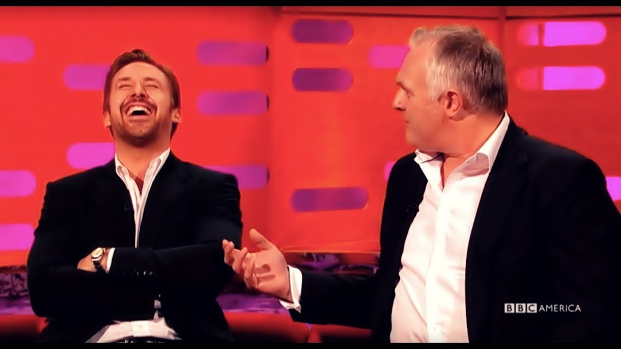 Ryan Gosling morre de rir com Greg Davies no Graham Norton Show (LEGENDADO)