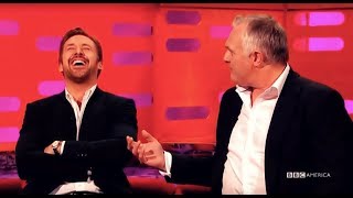 Ryan Gosling morre de rir com Greg Davies no Graham Norton Show (LEGENDADO)