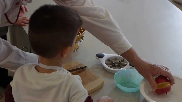 Community Montessori School - Toddler Snack Preparation
