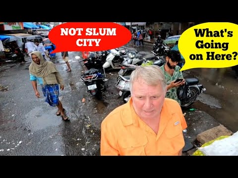Walking inside Slum of Mumbai India