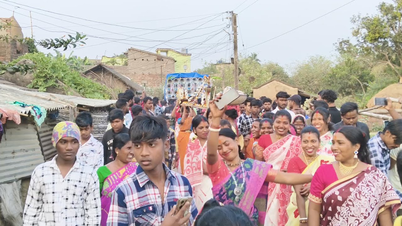 আজ রোড শো করছে 👉 মা তারা 😈 ধর্মরাজ 😈 খেপি মা 😈 বাপি 😈 কিলার 😈 সাউন্ড সেন্টার 😈 মারাং গুরু 😈