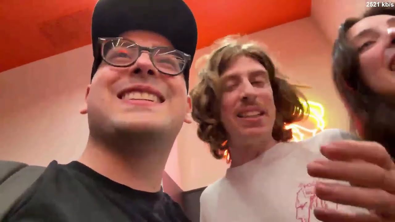 *FINITO MALISSIMO* HO PROVATO I PANINI DI CICCIOGAMER89 😱 VOTO 9,5/10