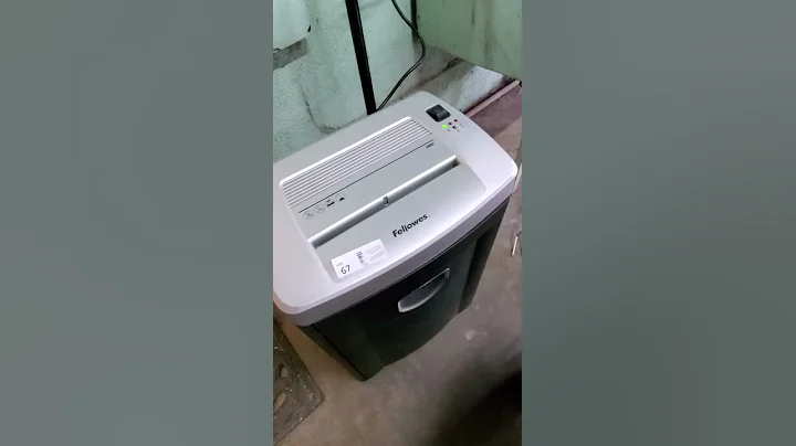 c67- Fellowes paper shredder
