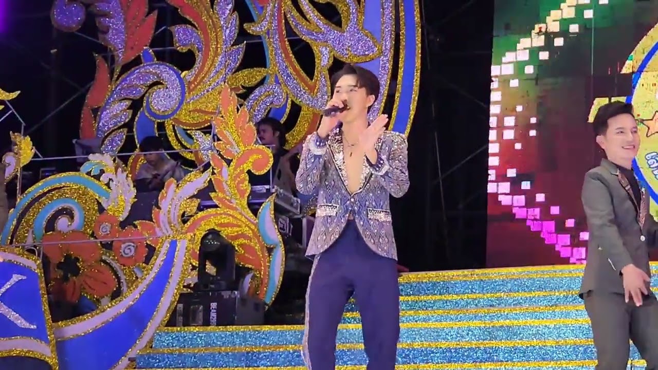 #หมอลำเสียงวิหค_นกพงศกร - รวมศิลปินช่วงลูกทุ่ง + เต้ยลากันแบบยาวๆ #หมอชิต2