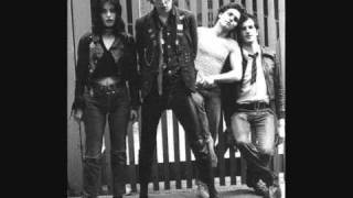 Vignette de la vidéo "The Adverts - One Chord Wonders"