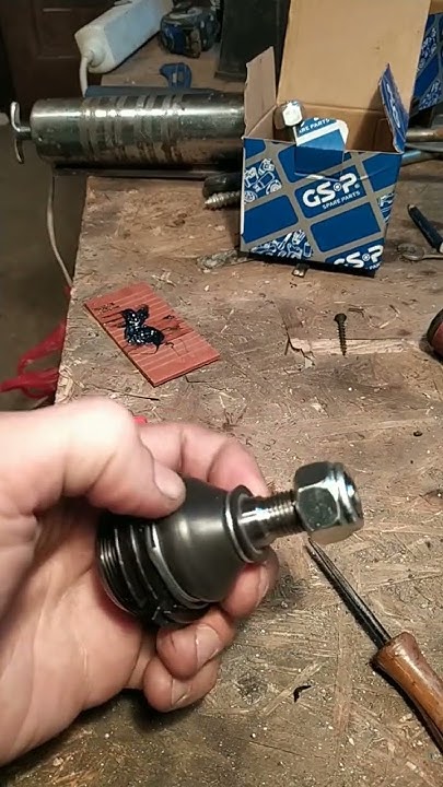 смазка в шаровых и рулевых наконечниках - YouTube