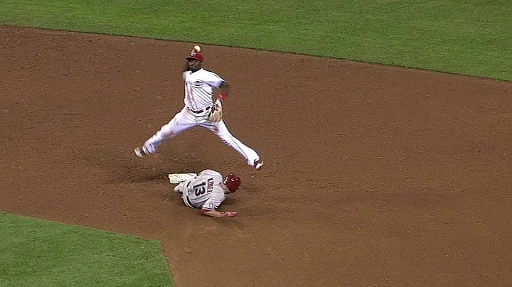 ARI@CIN: Cozart, Phillips turn impressive double play