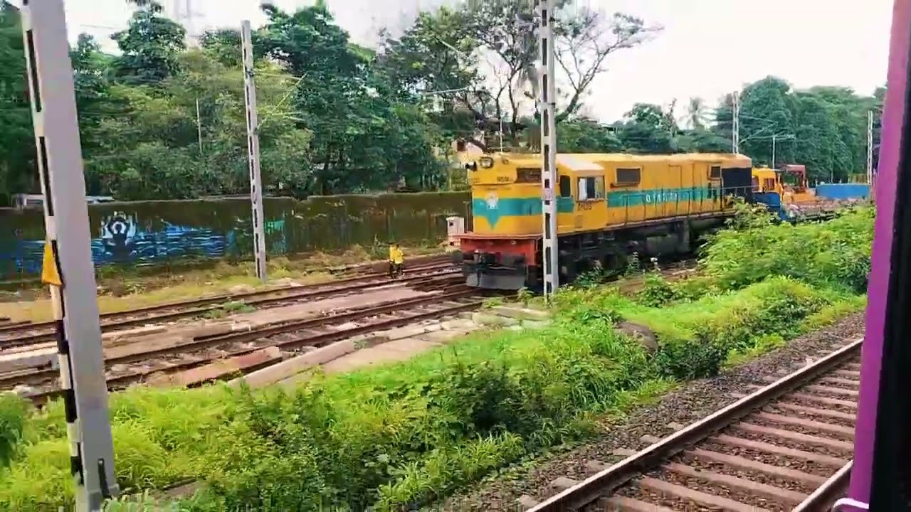 Nerul to panvel mumbai local train journey |  नेरुळ ते पनवेल मुंबई लोकल ट्रेनचा प्रवास |travel vlog 