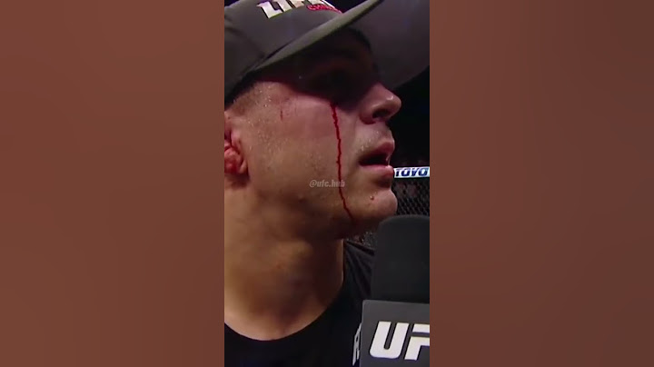 UFC Fighter Swears At The Crowd After Being Booed!