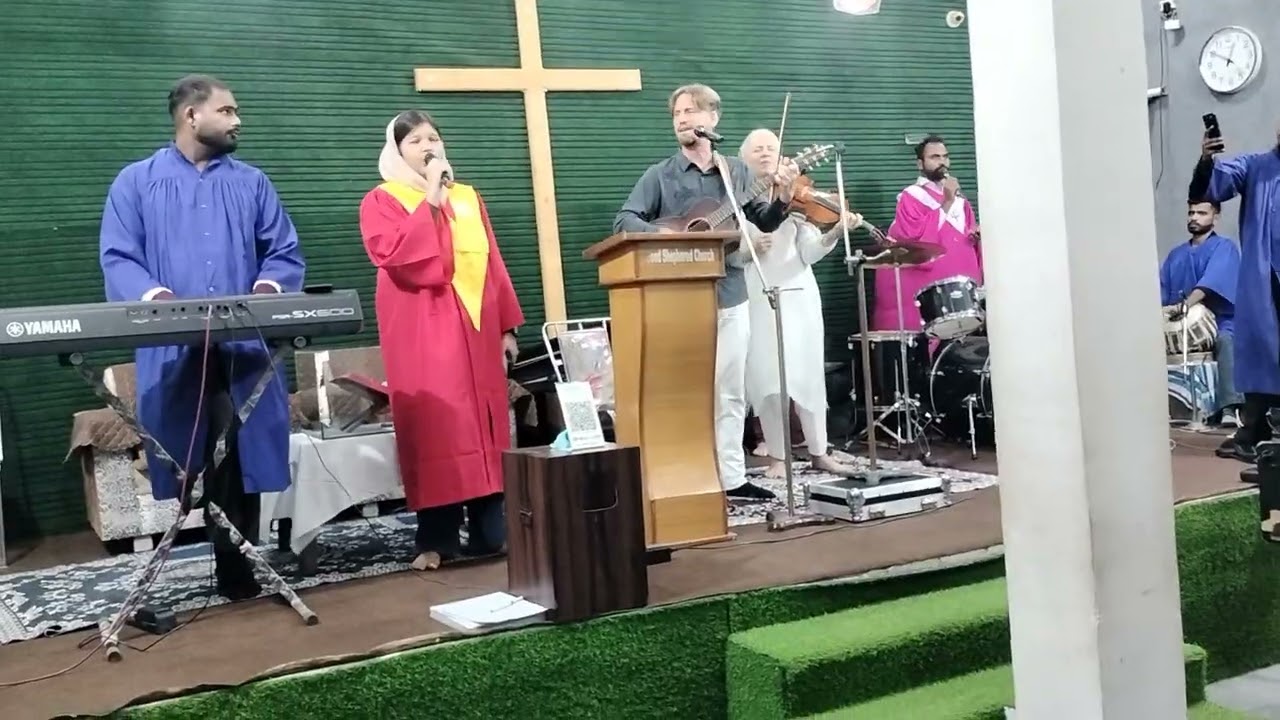 《Sari srishti ke malik tumhi  ho》|| Very peaceful worship. 