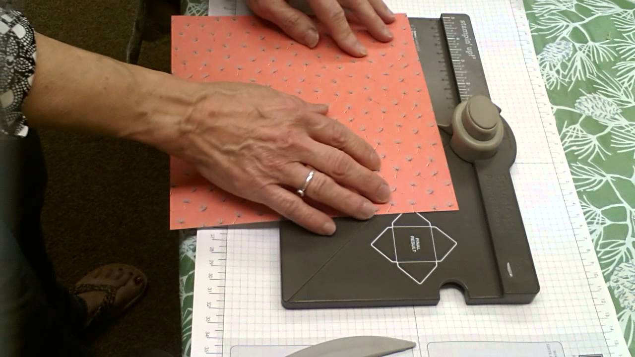 How to use your envelope punch board - YouTube
