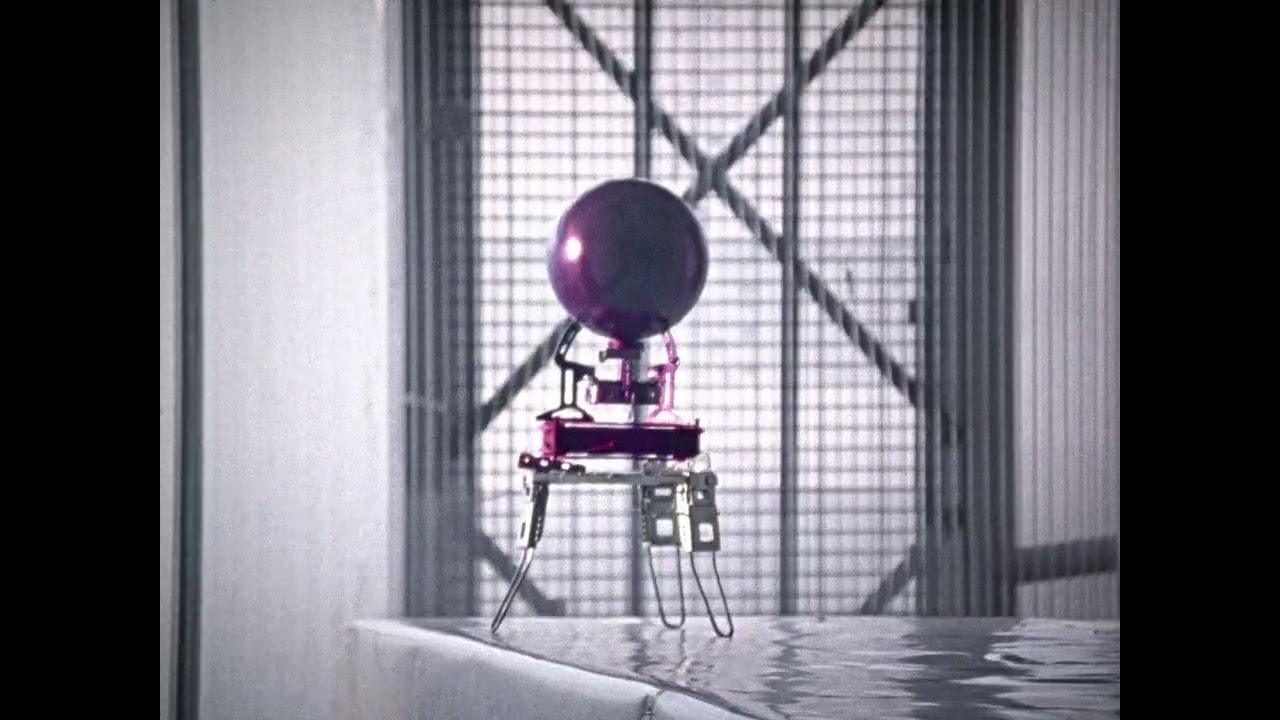 TOMORA - WAVELENGTHS | MUSIC VIDEO | Skream! 邦楽ロック・洋楽