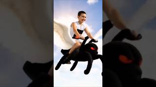 A ARANHA VOADORA 😱🤣🕷 #shorts #humor #funny #spiderman screenshot 1