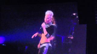 P!nk leave me alone live