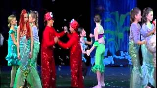 JACOB, PERI & RUBY HARRIS in "THE LITTLE MERMAID"
