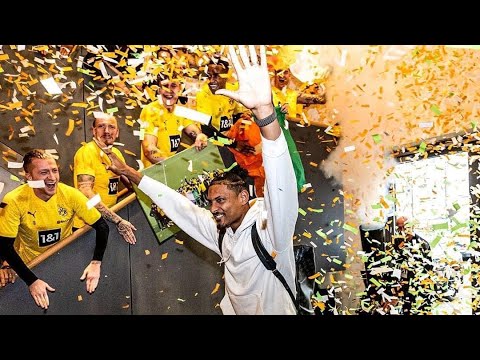 Le drapeau ivoirien flotte à Dortmund, Sébastien Haller accueillit en Hero