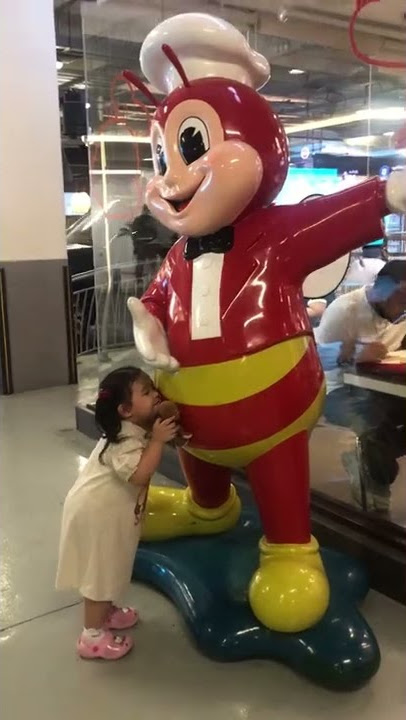 Little Sister Meets Jollibee Again 🥴🥴 #shorts #love #trending