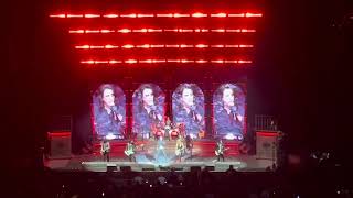 Alice Cooper performing Bed Of Nails at Mohegan Sun Arena 5/23/25